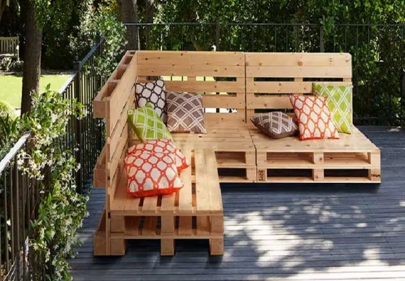 How to make a chill out with pallets?