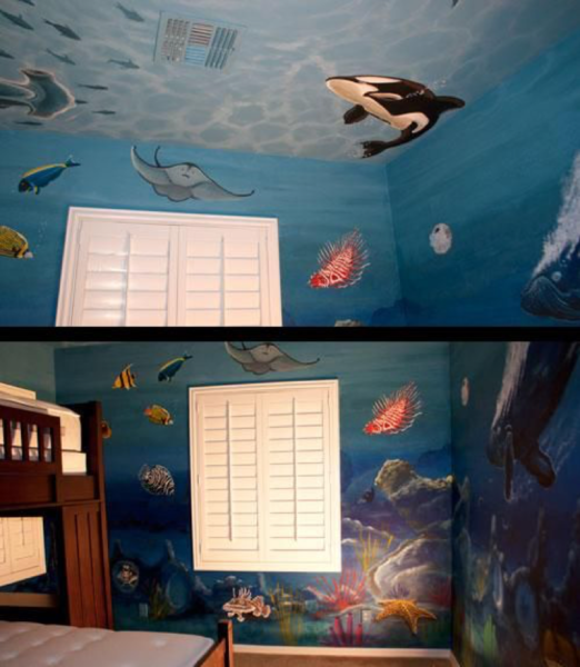 Two pictures of a kids’ bedroom with a mural of an underwater scene.