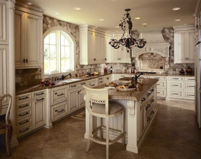 Antique setup for a sophisticated kitchen with a rectangular-shaped kitchen island