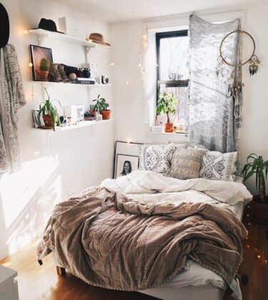 10 Bohemian Theme Ideas for Bedrooms