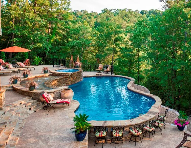 Design and Construction Tips for Your Pool
