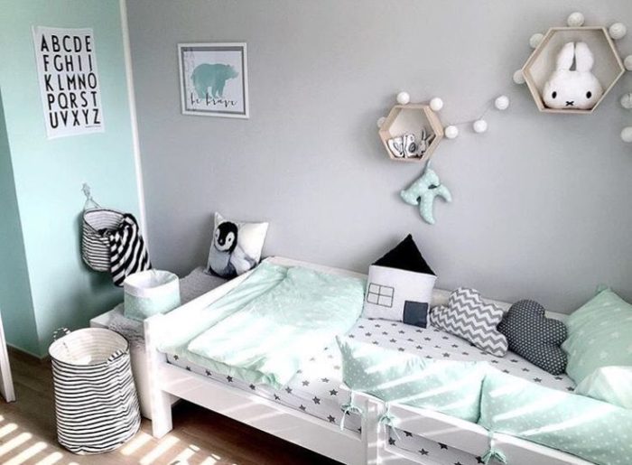 A teen's room decorated in mint and white.