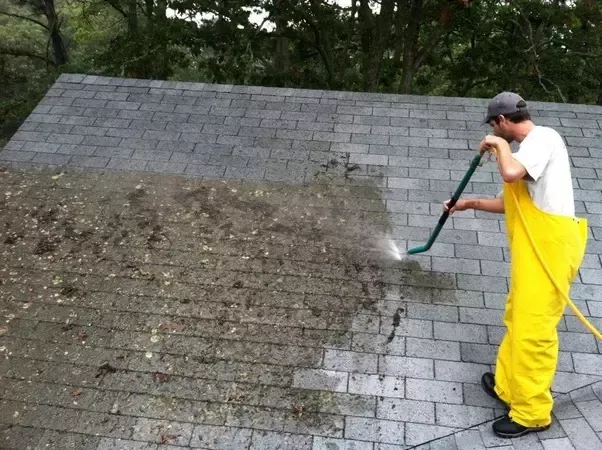 Tips for cleaning a roof with a hose.