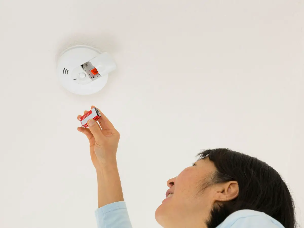 Changing the Batteries in a Smoke Alarm