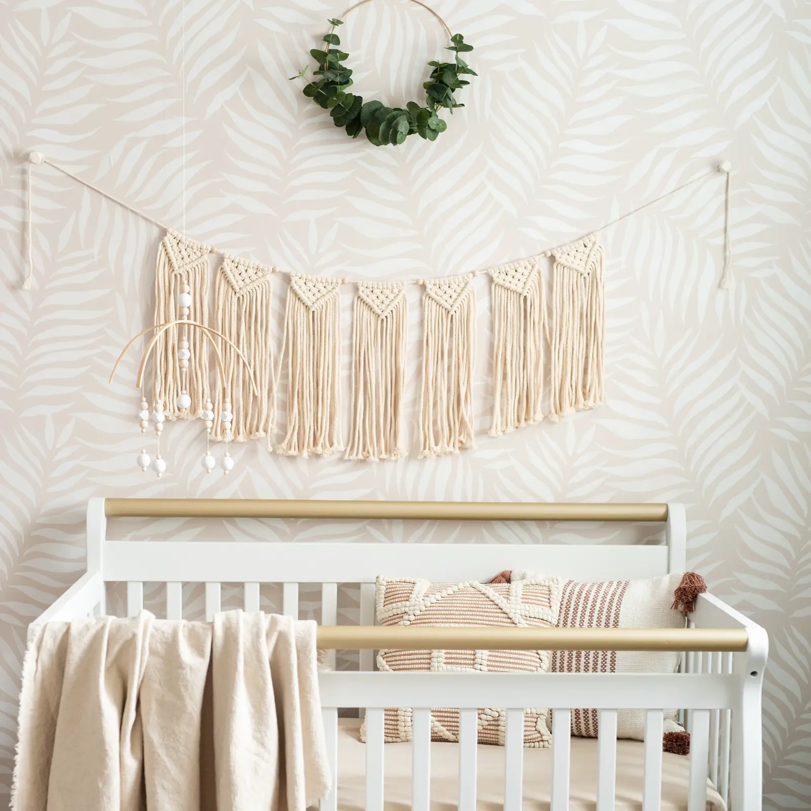 Removable Nursery Wall Paper for A Serene Sleep Environment