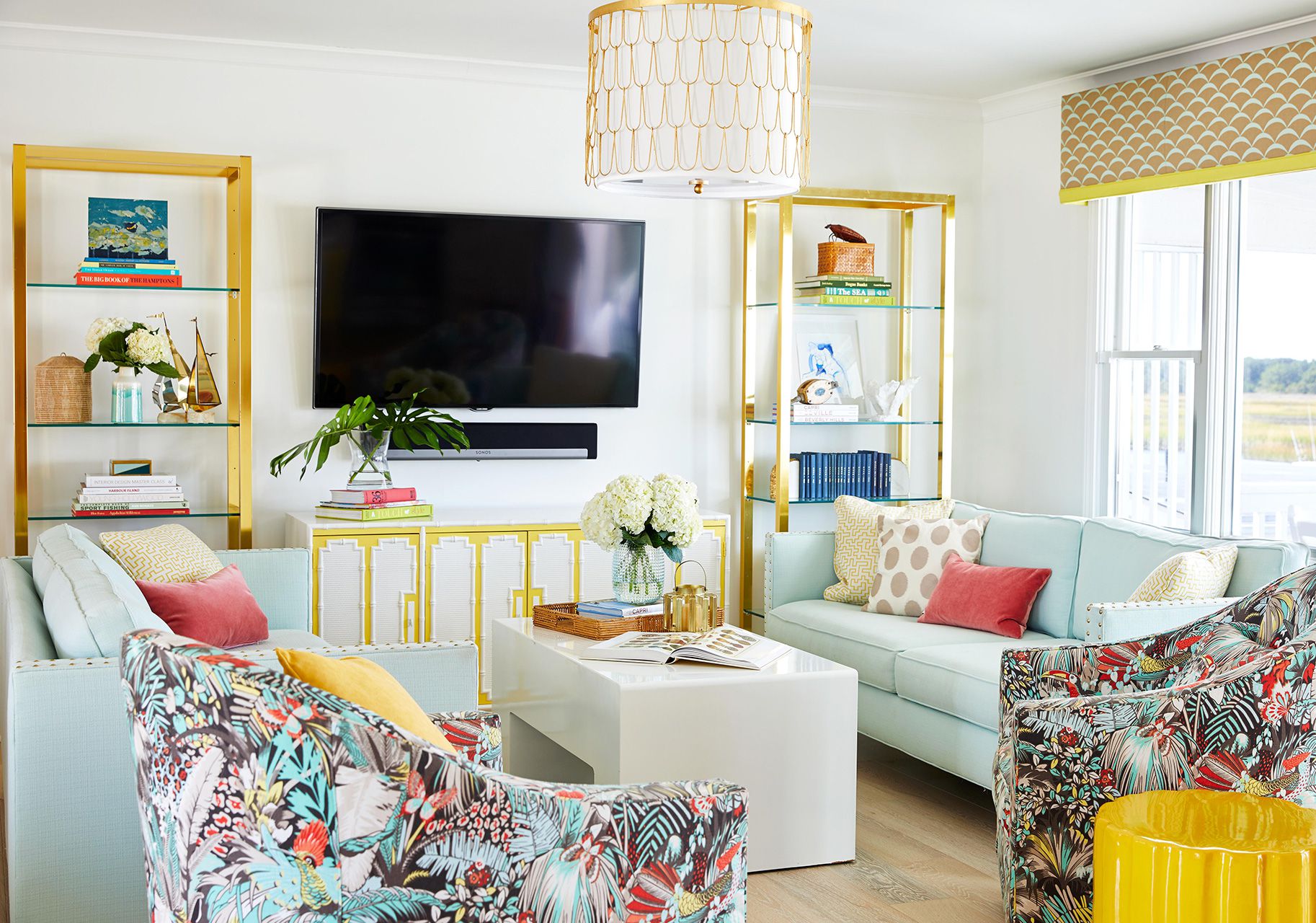 Transform Your Small Living Room with Creative TV Room Ideas
