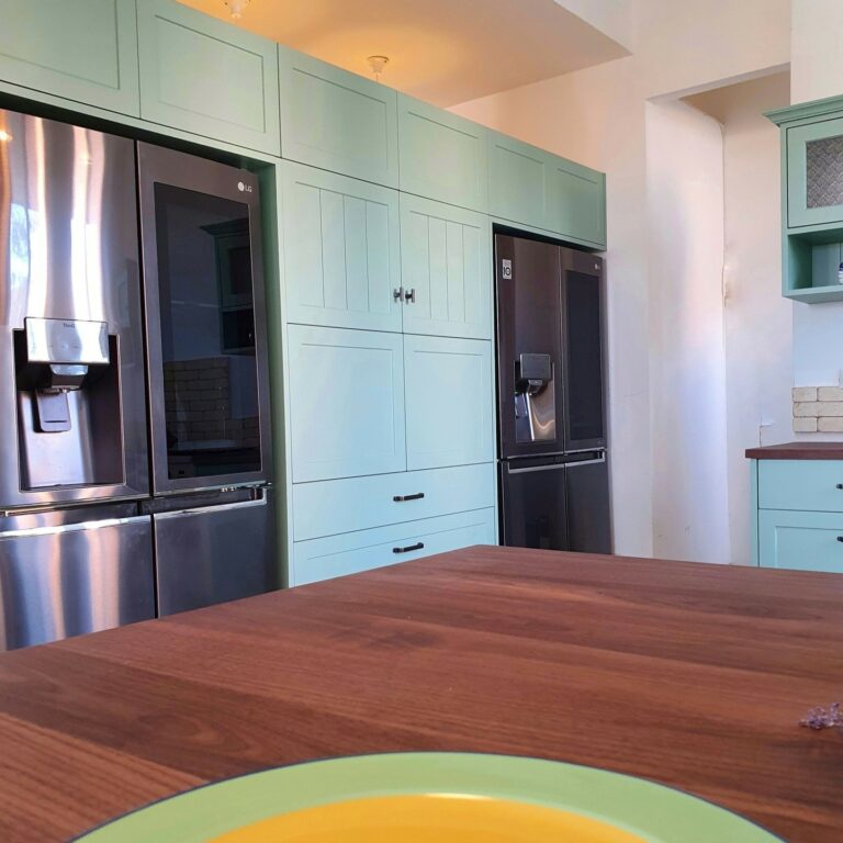 Add Vibrant Color to Your Kitchen with Turquoise Cabinets