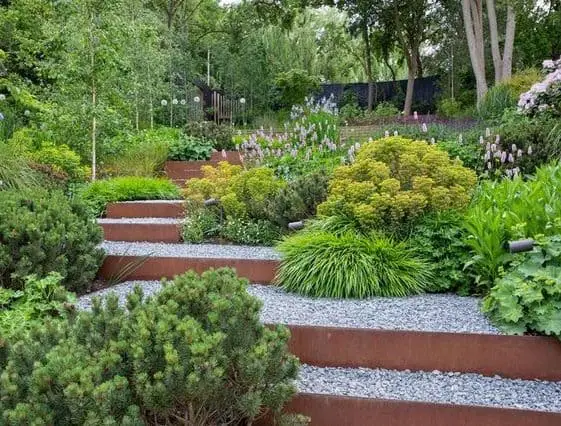 Design a Sloping Garden