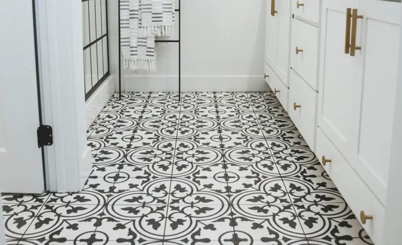 Patterned floor/wall-tiles