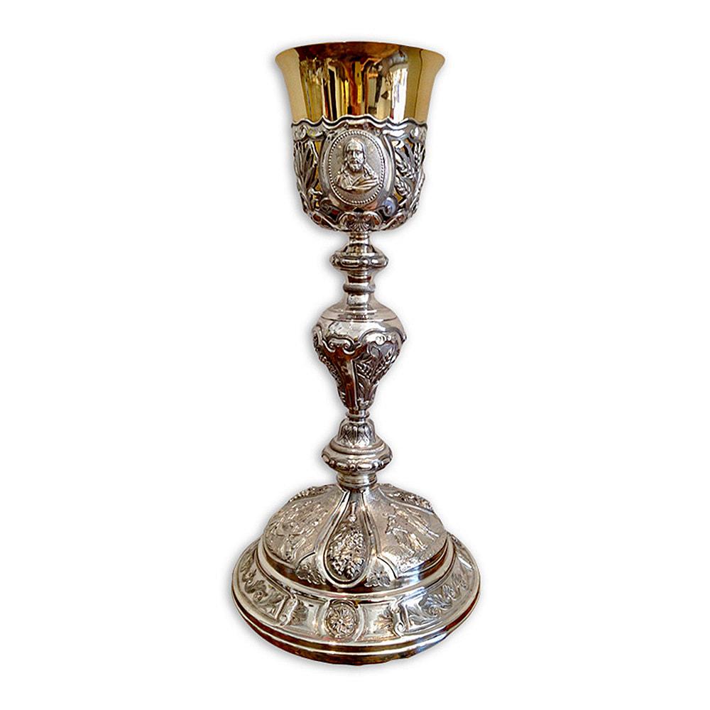 Curating Your ⁢Space: Selecting Heirloom Items ⁢that Enhance Functionality and Style
