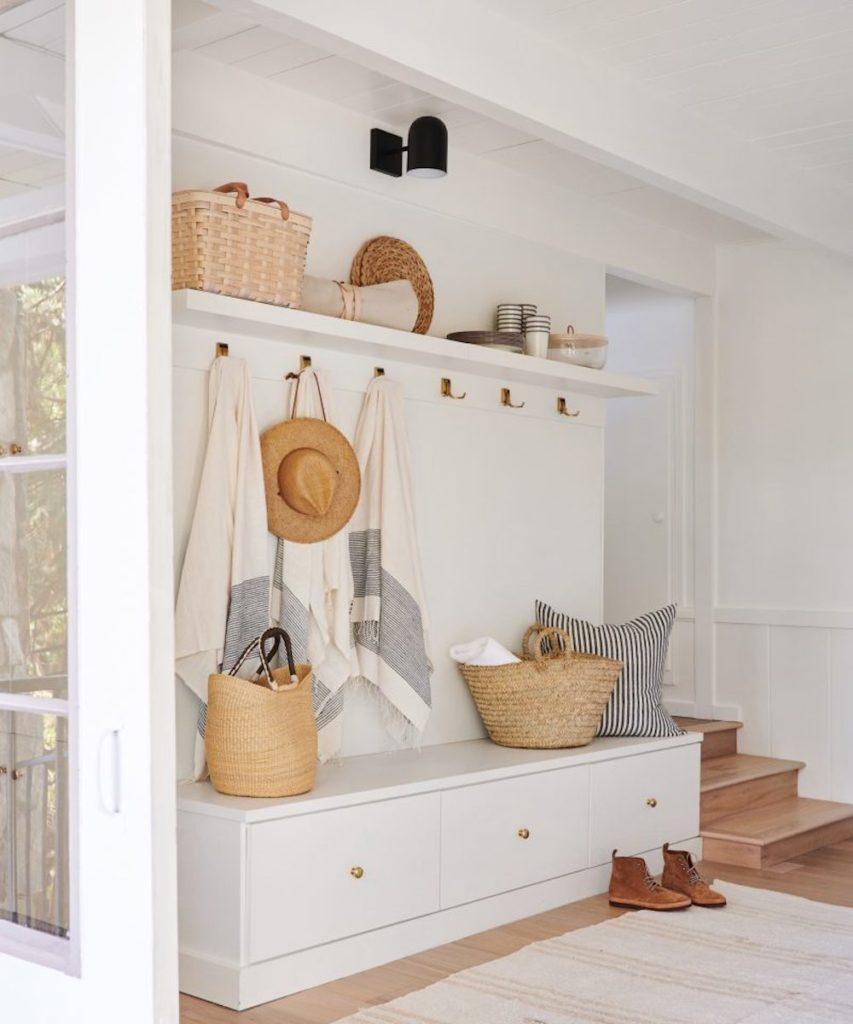 What⁣ every stylish mudroom has in common