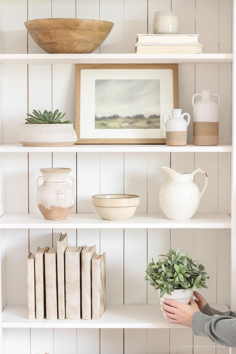 How to ​style your​ shelves seasonally without clutter