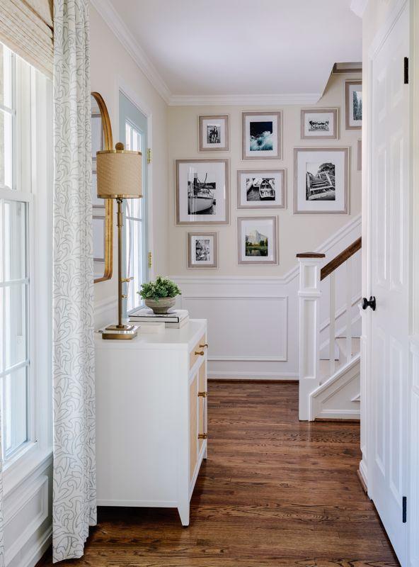 How to create a gallery-style hallway