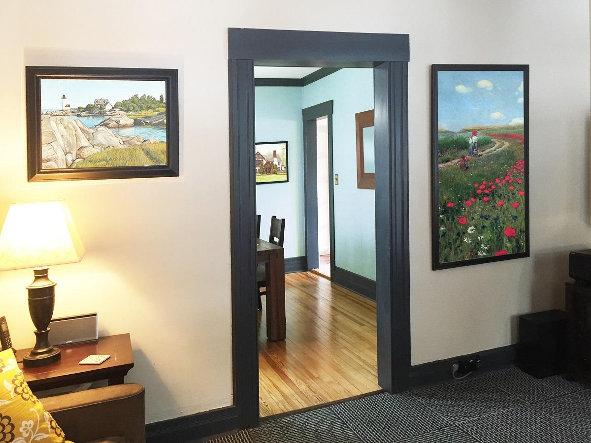 When to Embrace Dark Trim Boldly and When to Soften the Look with Accents and Lighting